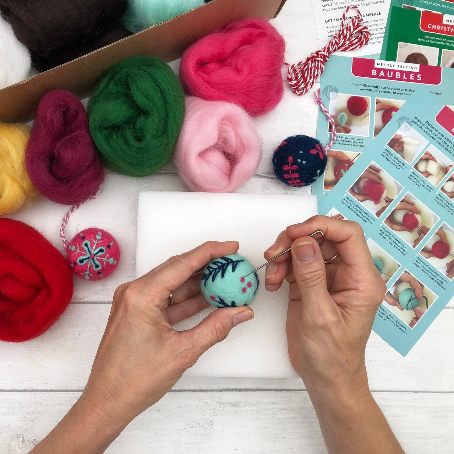 Needle Felting Bumper Kit - Christmas. A Premium Starter Set