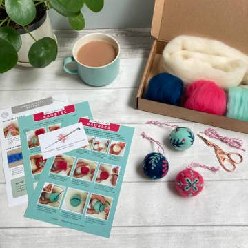 Needle Felting Kit -  Christmas Baubles